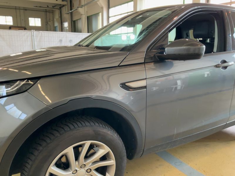 Land Rover Discovery Sport 2.0 Td4 SE AWD 2016 – снимка 2