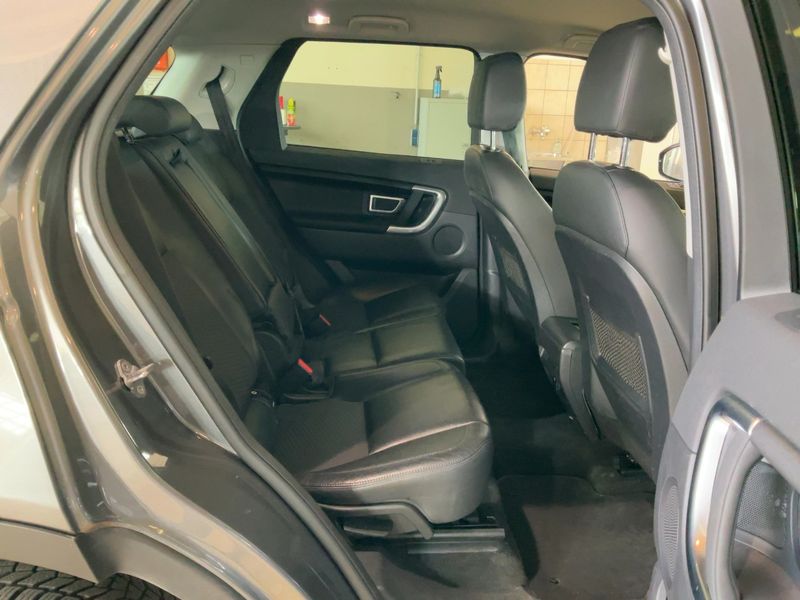 Land Rover Discovery Sport 2.0 Td4 SE AWD 2016 – снимка 19