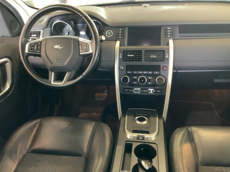 Land Rover Discovery Sport 2.0 Td4 SE AWD 2016 – снимка 17