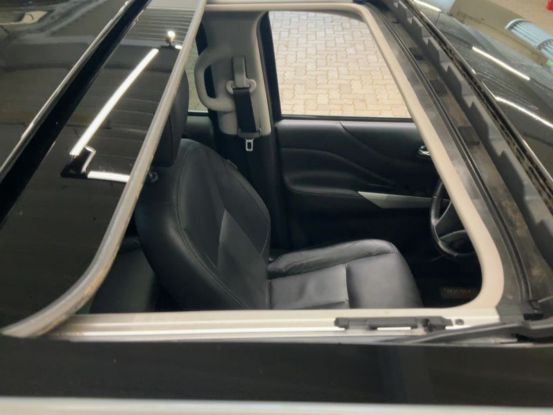 Nissan Navara NP-300 2.3 dCi N-Guard Double Cab 4x4 2021 – снимка 13