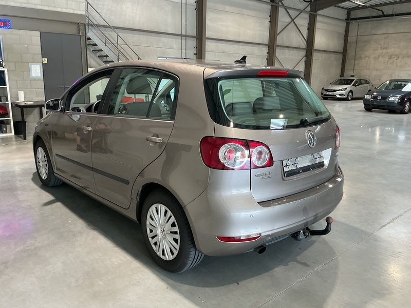 Volkswagen Golf VI Plus 1.6 TDI Trendline BlueMotion Tech 2011 – снимка 3