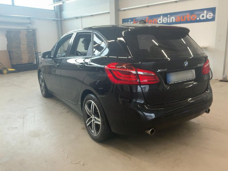 BMW 2er 220d Active Tourer xDrive Sport Line 2016 – снимка 6