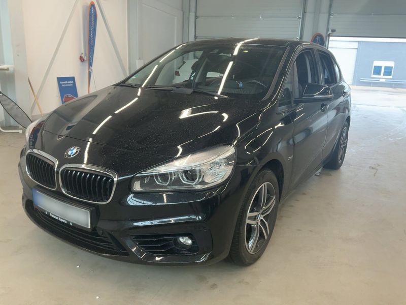 BMW 2er 220d Active Tourer xDrive Sport Line 2016 – снимка 1