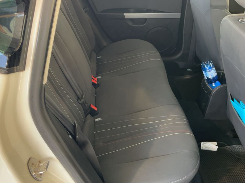 Seat Leon 1.2 TSI Copa 2011 – снимка 19