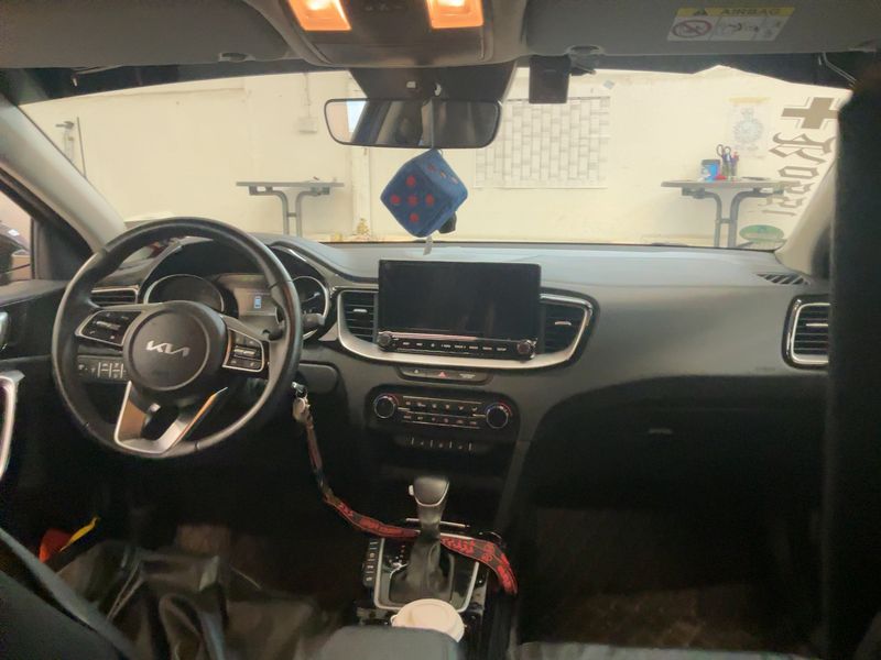 Kia cee'd 1.5 TGDI Vision 2023 – снимка 17