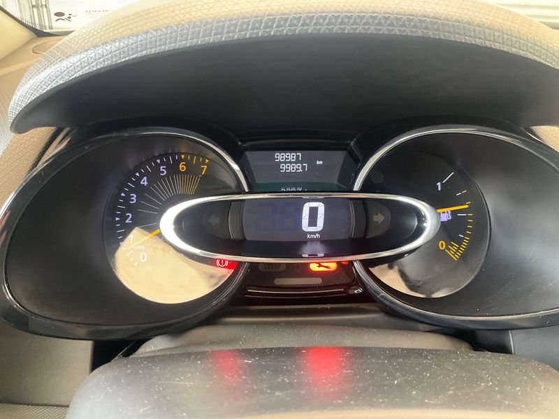 Renault Clio 1.2 Expression 2014 – снимка 18