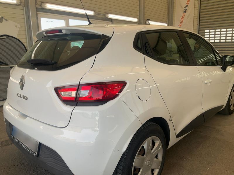 Renault Clio 1.2 Expression 2014 – снимка 8