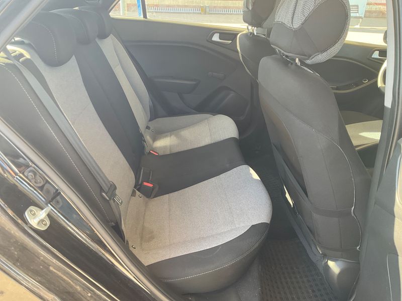 Hyundai i20 1.1 CRDi Classic 2016 – снимка на щета