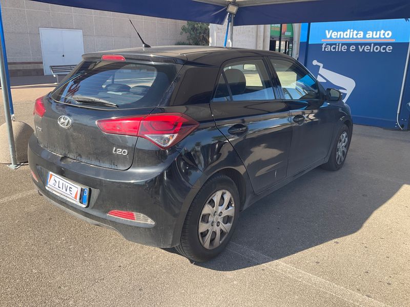 Hyundai i20 1.1 CRDi Classic 2016 – снимка 2