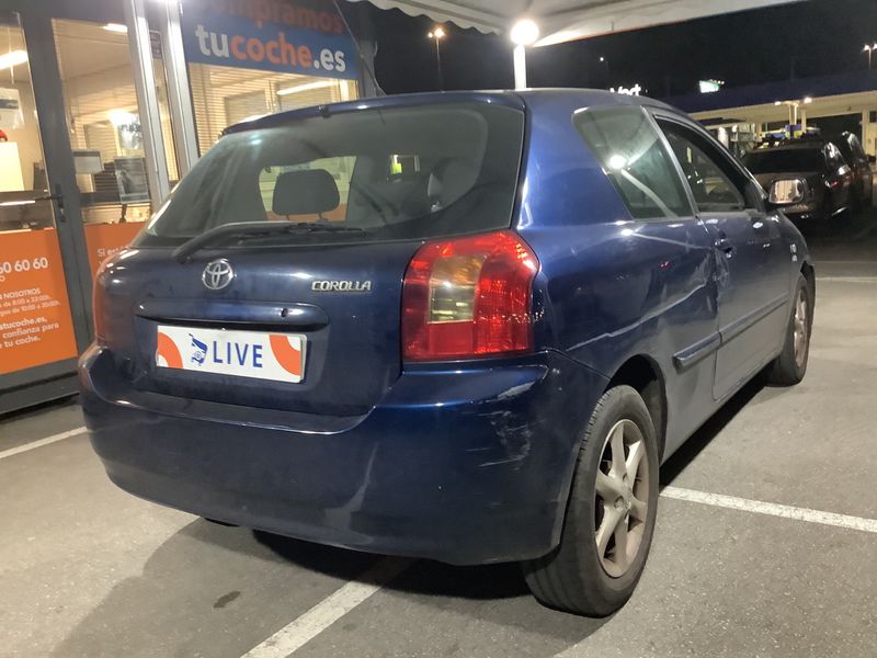 Toyota Corolla 2.0 D-4D Compact Sol 2003 – снимка 2