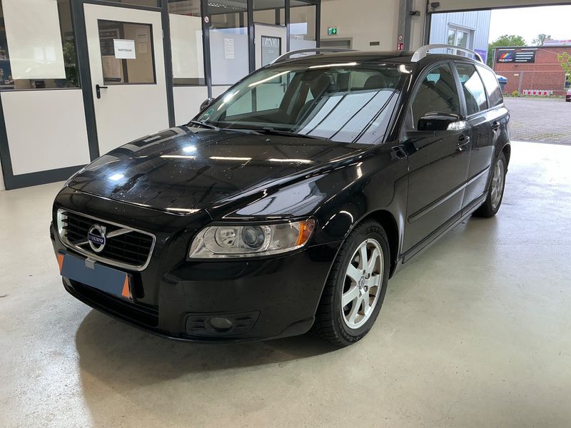 Volvo V50 2.0 D3 Business Edition 2011 – снимка 1