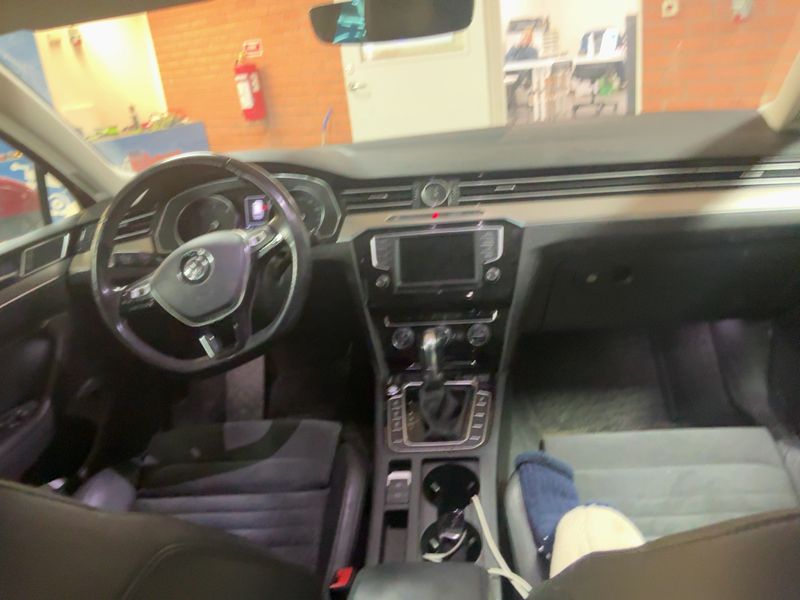 Volkswagen Passat 2.0 TDI Highline BlueMotion Tech 2017 – снимка 18