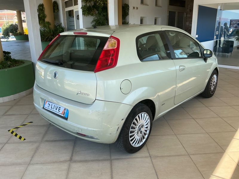 Fiat Grande Punto 1.2 Dynamic 2006 – снимка 2