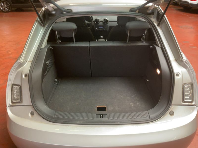 Audi A1 1.2 TFSI Attraction 2013 – снимка 15