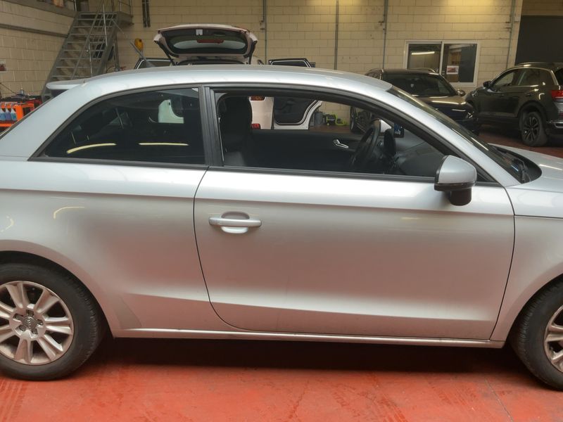Audi A1 1.2 TFSI Attraction 2013 – снимка 10
