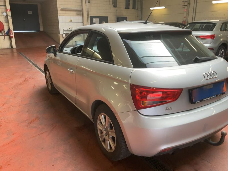 Audi A1 1.2 TFSI Attraction 2013 – снимка 6