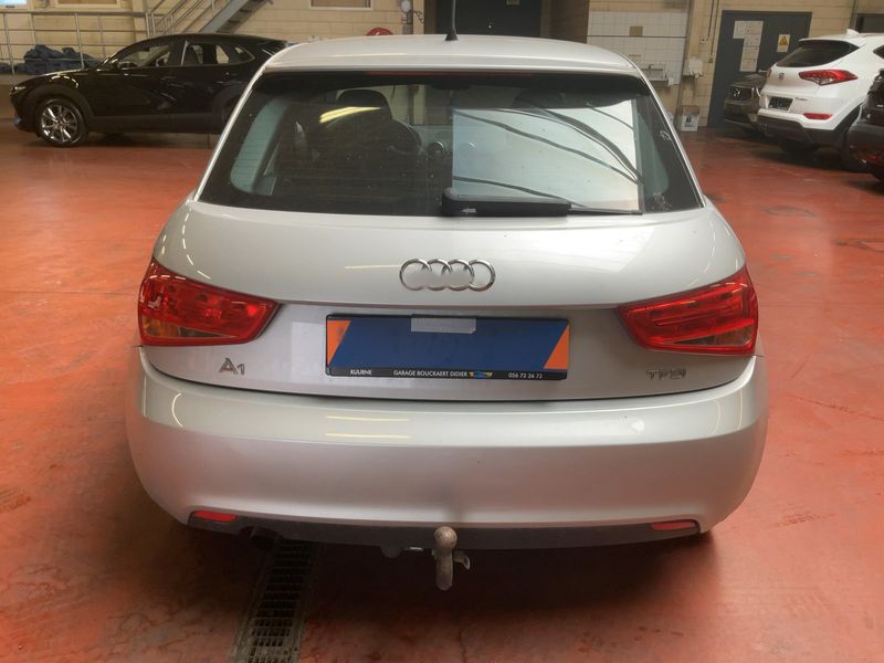 Audi A1 1.2 TFSI Attraction 2013 – снимка 7