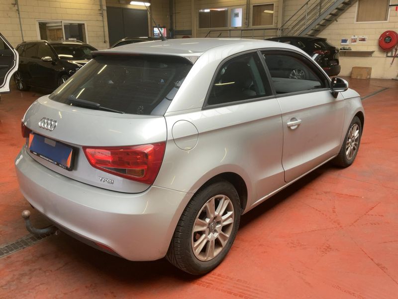 Audi A1 1.2 TFSI Attraction 2013 – снимка 8
