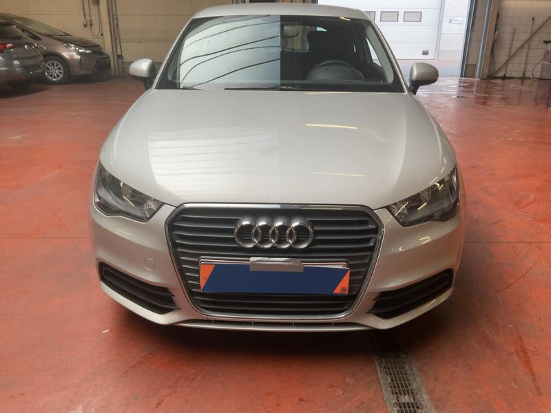 Audi A1 1.2 TFSI Attraction 2013 – снимка 14