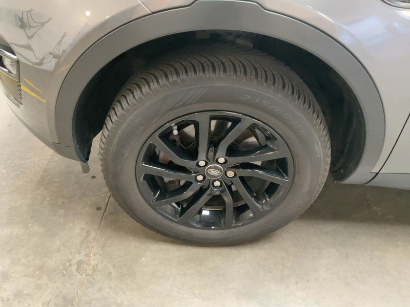 Land Rover Discovery Sport 2.0 Td4 SE AWD 2018 – снимка 3