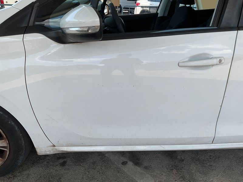 Peugeot 208 1.6 Blue-HDi Active 2015 – снимка 27