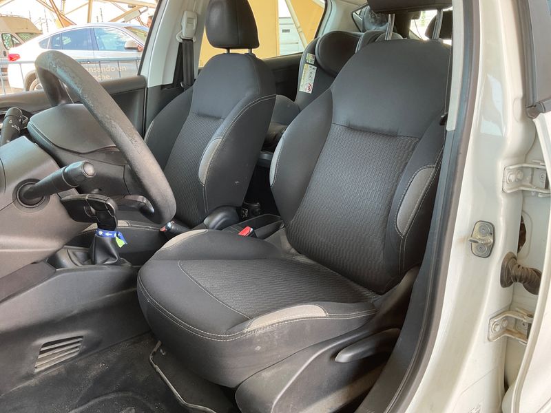 Peugeot 208 1.6 Blue-HDi Active 2015 – снимка 31