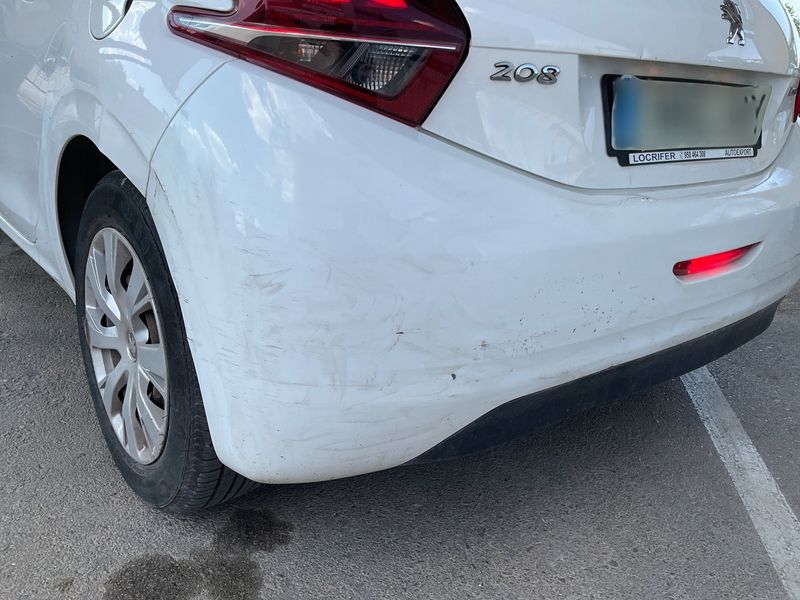 Peugeot 208 1.6 Blue-HDi Active 2015 – снимка 32