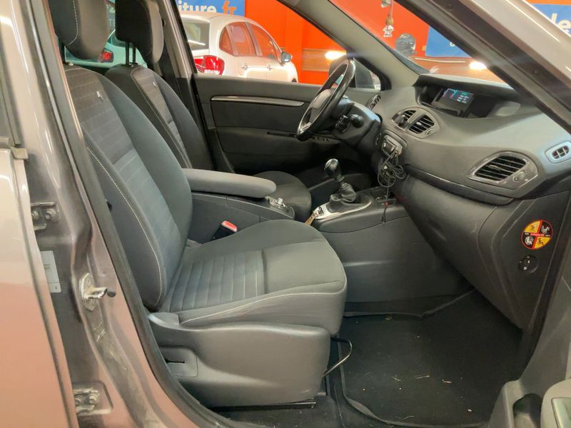 Renault Scenic 1.5 dCi Limited 2015 – снимка 16