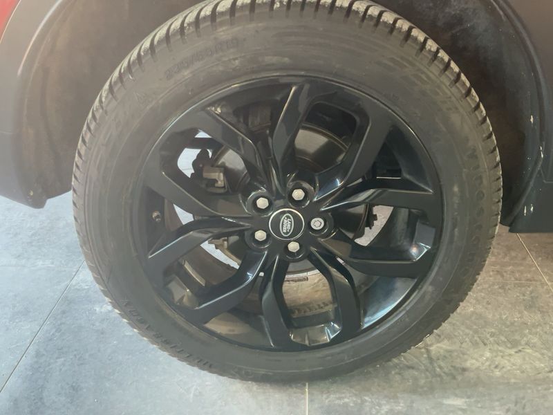 Land Rover Discovery Sport 2.0 Td4 HSE 2017 – снимка 9