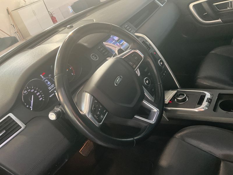 Land Rover Discovery Sport 2.0 Td4 HSE 2017 – снимка 28