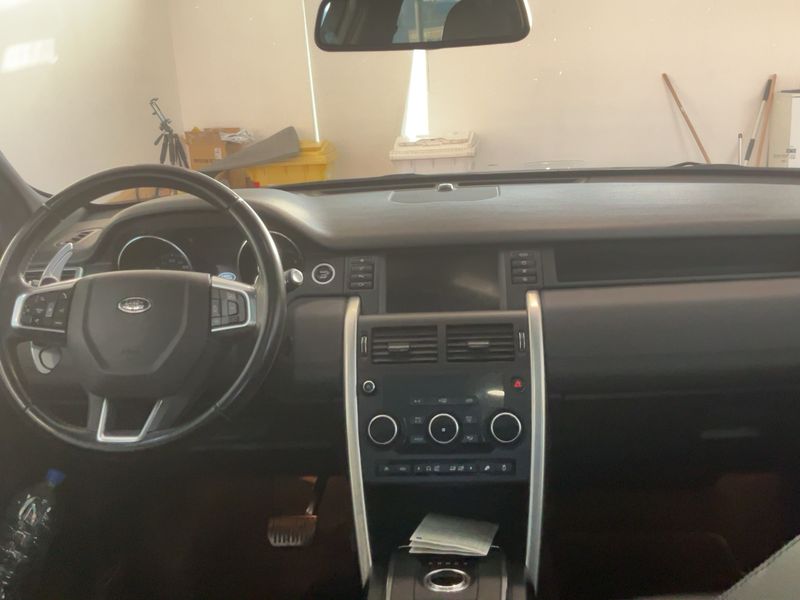 Land Rover Discovery Sport 2.0 Td4 HSE 2017 – снимка 17