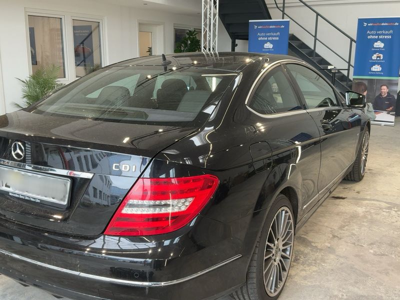 Mercedes-Benz C-Klasse C 220 CDI BlueEfficiency 2012 – снимка 6