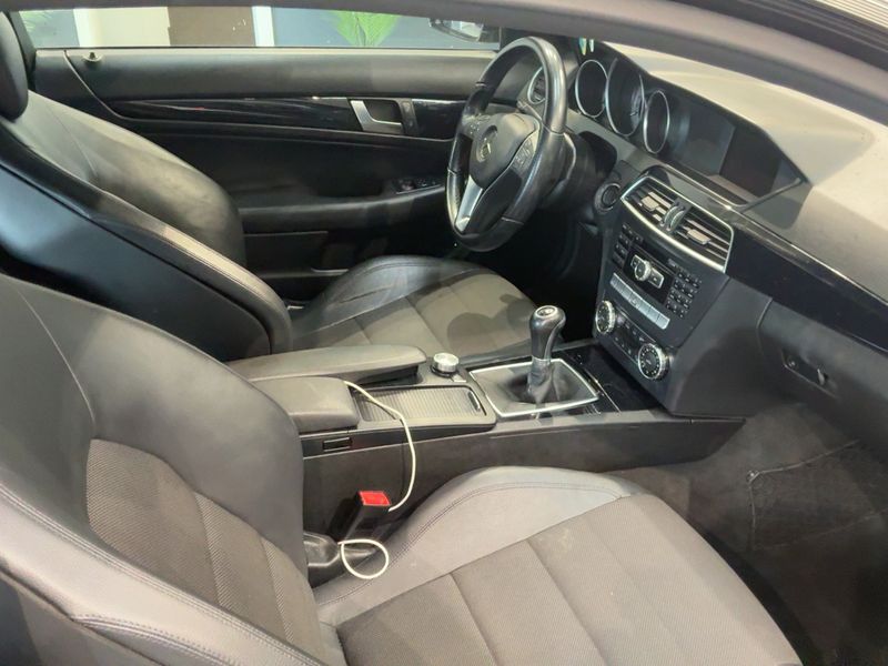 Mercedes-Benz C-Klasse C 220 CDI BlueEfficiency 2012 – снимка 11