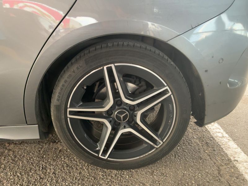 Mercedes-Benz B-Klasse B 200 d AMG Line 2022 – снимка 5