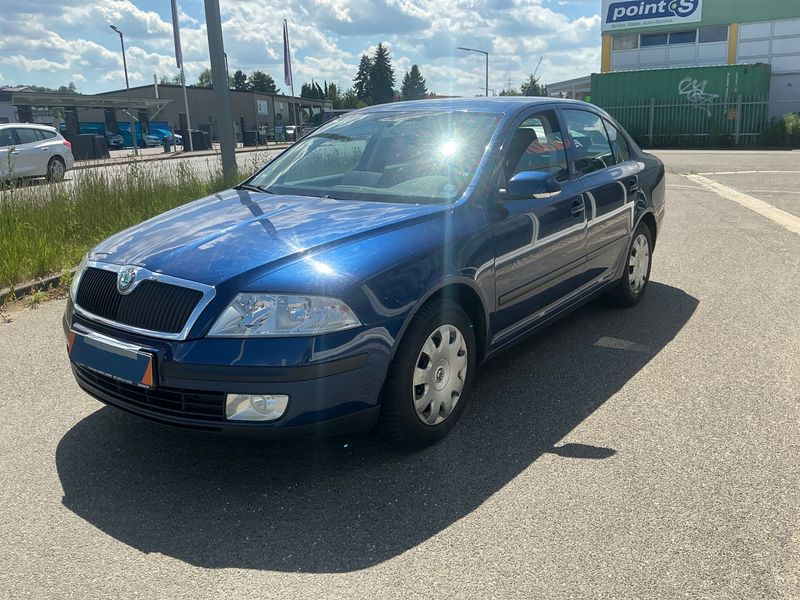 Skoda Octavia 1.6 Ambiente 2008 – снимка 1