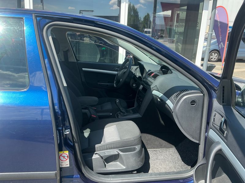 Skoda Octavia 1.6 Ambiente 2008 – снимка 3