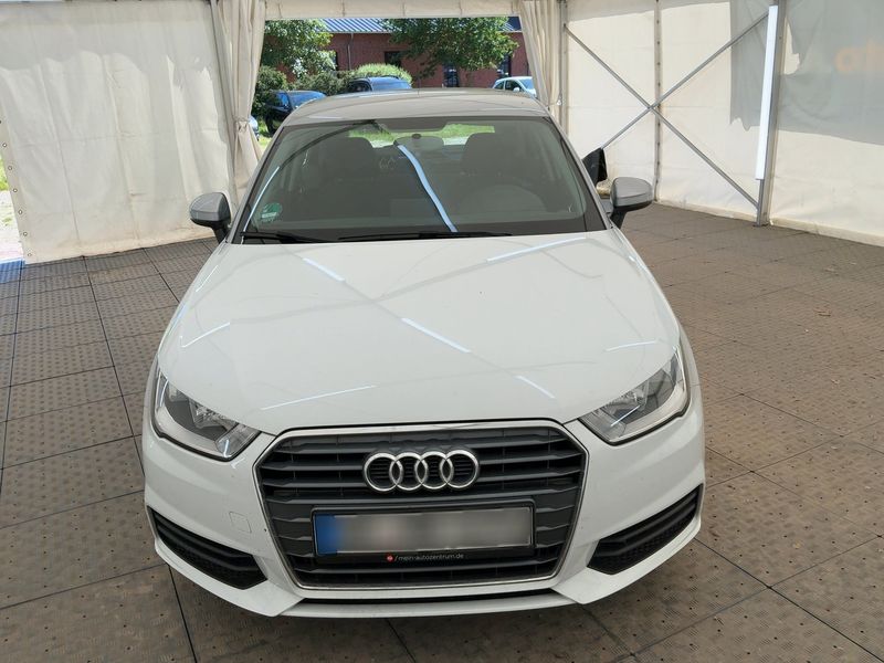 Audi A1 Sportback 1.0 TFSI 2018 – снимка 14