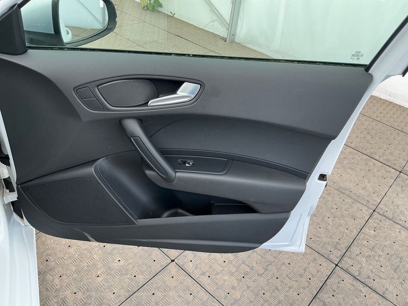Audi A1 Sportback 1.0 TFSI 2018 – снимка 27