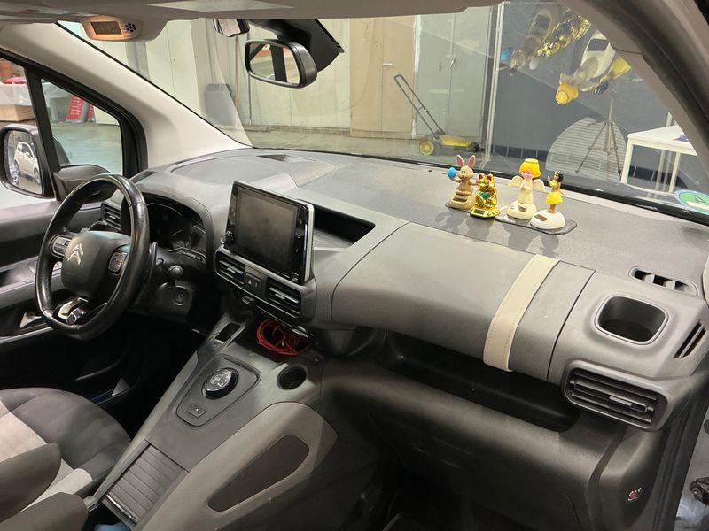 Citroen Berlingo 1.2 PureTech Shine M 2020 – снимка 36