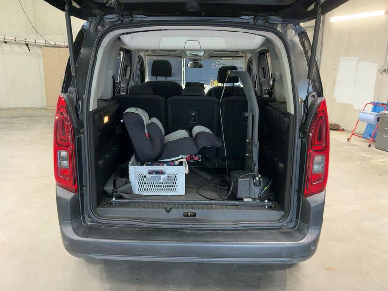 Citroen Berlingo 1.2 PureTech Shine M 2020 – снимка 15