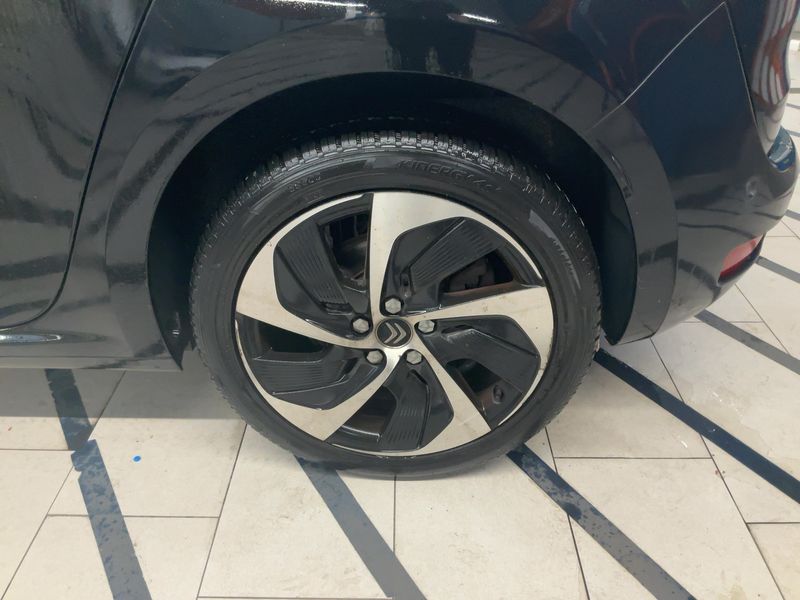 Citroen C4 Spacetourer 2.0 Blue-HDi Shine 2018 – снимка на щета