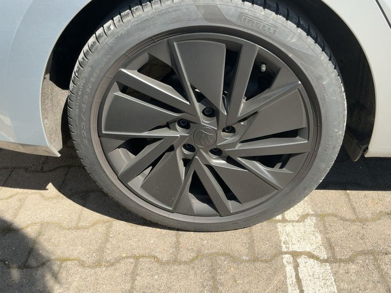 Skoda Octavia 2.0 TDI First Edition 2020 – снимка 9