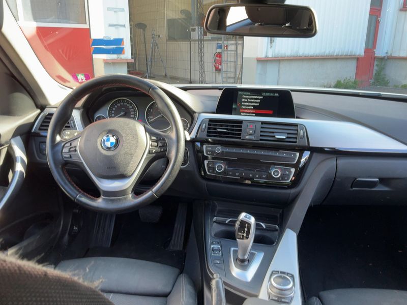 BMW 3er 320d xDrive Sport Line 2019 – снимка 12