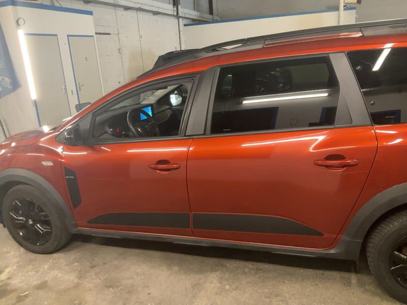 Dacia Jogger 1.0 TCe LPG Extreme+ 2022 – снимка 4
