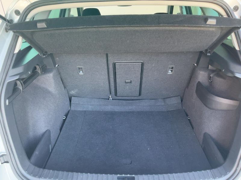 Skoda Karoq 2.0 TDI Executive 2025 – снимка 15