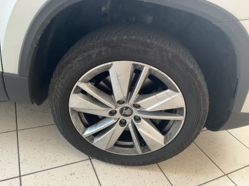 Skoda Karoq 2.0 TDI Executive 2025 – снимка 11