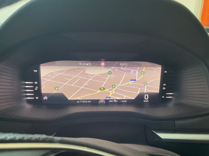 Skoda Karoq 2.0 TDI Executive 2025 – снимка 18