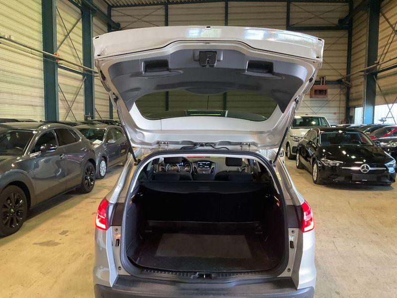 Ford Focus 1.0 EcoBoost Business 2015 – снимка 15