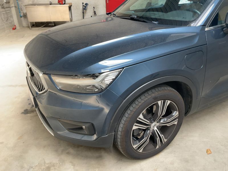 Volvo XC40 1.5 T5 Recharge Plug-in Hybrid Inscription 2WD 2021 – снимка 2