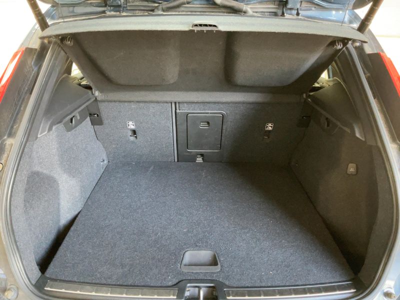 Volvo XC40 1.5 T5 Recharge Plug-in Hybrid Inscription 2WD 2021 – снимка 15